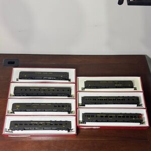 Rivarossi Southern Pacific Lines HO Scale 7 Piece Passenger Cars Set (New)